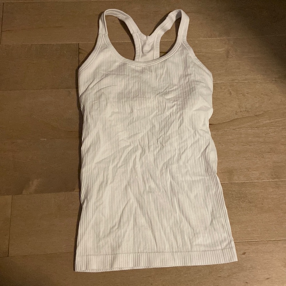 Lululemon ebb to street tank